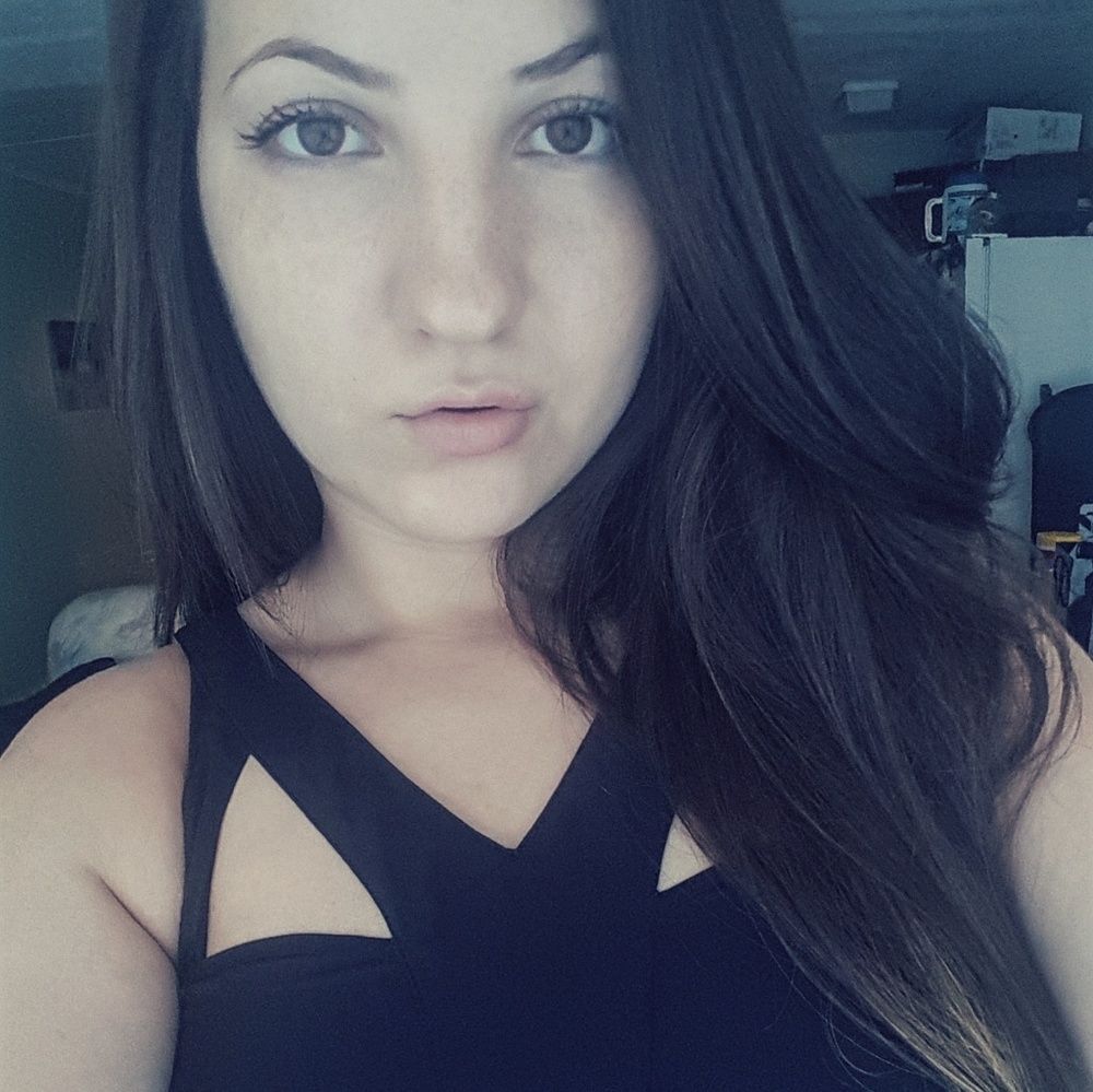 Meet your Posher, Aneta